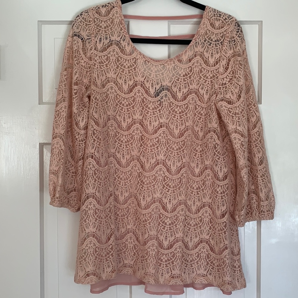 Bobeau pink lace top